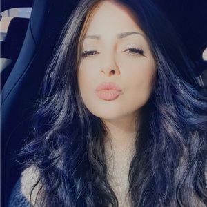 Meet your Posher, Salwa